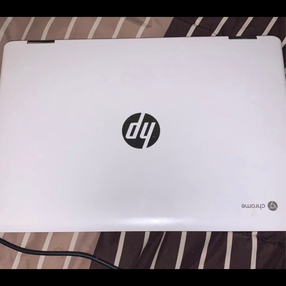 White HP Chromebook X60 2-in-1 Touchscreen Laptop